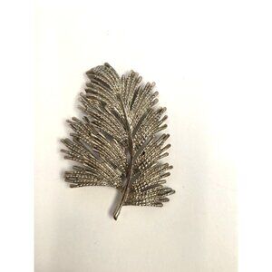 Vintage Silver Tone Leaf Brooch Pin Metal Retro Jewelry Accessory For Women